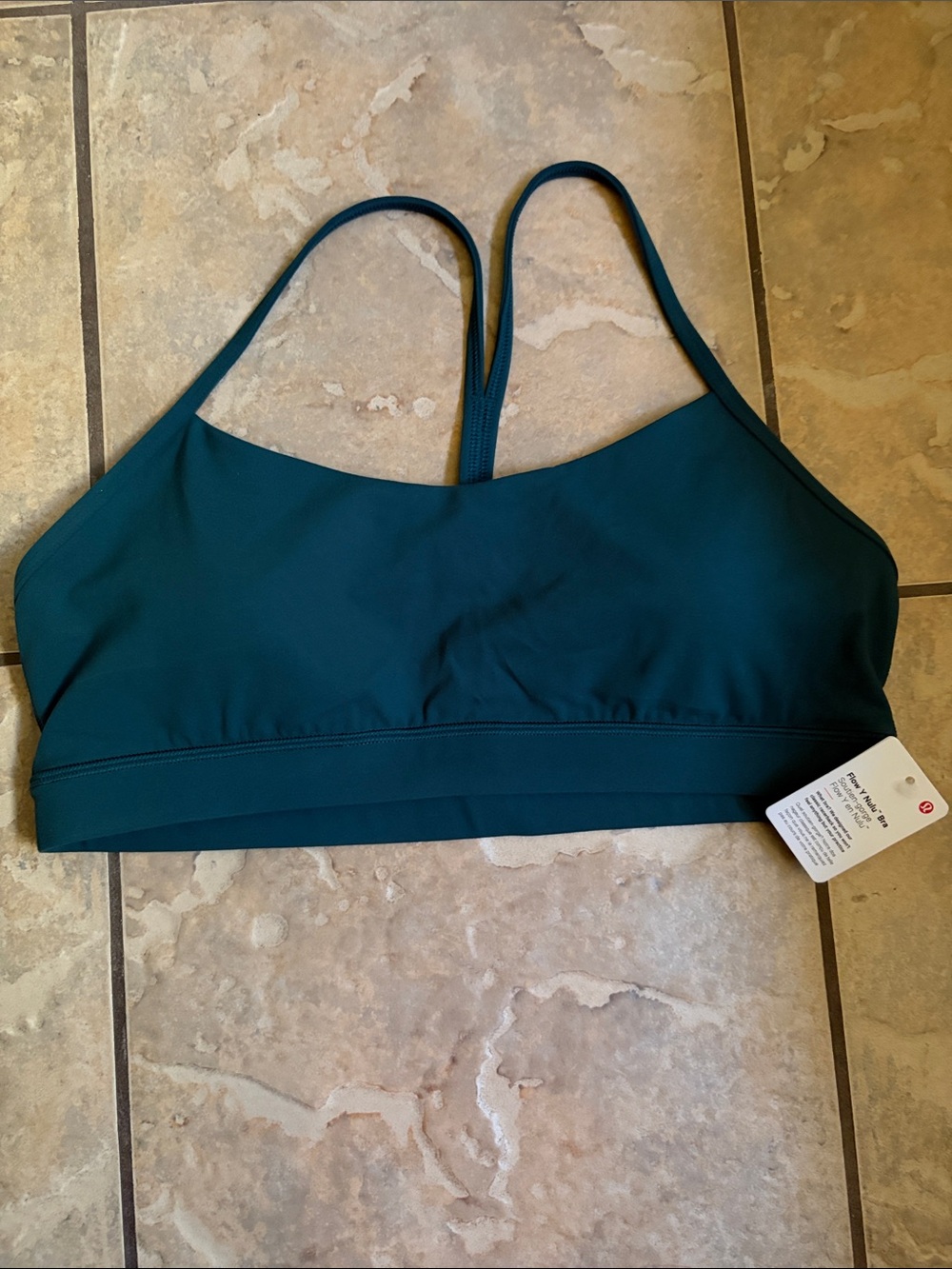 Lululemon new with tags Flow Y Nulu Bra